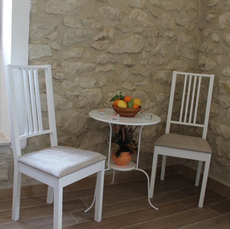 Tenuta Lanza Il Mulino Acquaviva Platani Exterior photo