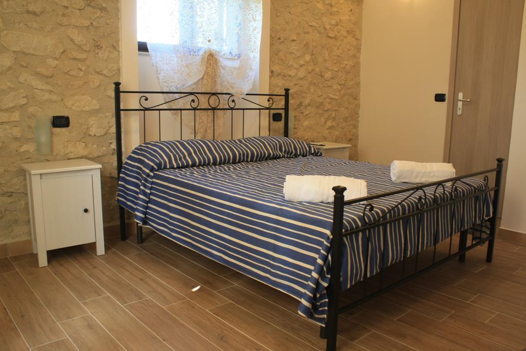 Tenuta Lanza Il Mulino Acquaviva Platani Exterior photo